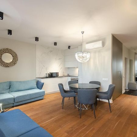 Petrovdom 9-102 In Best Apartment In Rc New York Concept House Киев Экстерьер фото