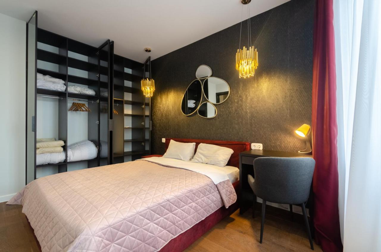 Petrovdom 9-102 In Best Apartment In Rc New York Concept House Киев Экстерьер фото
