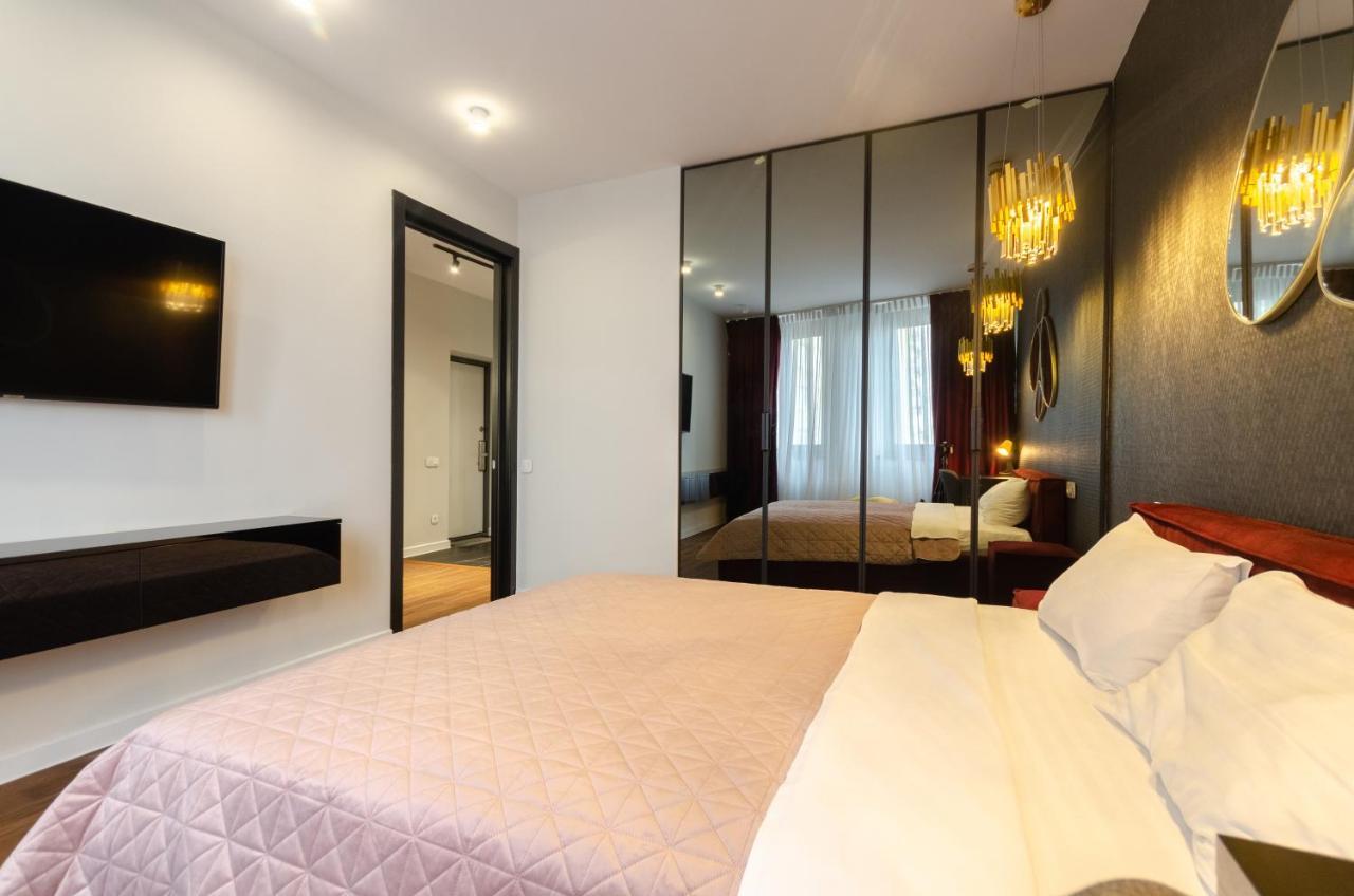 Petrovdom 9-102 In Best Apartment In Rc New York Concept House Киев Экстерьер фото